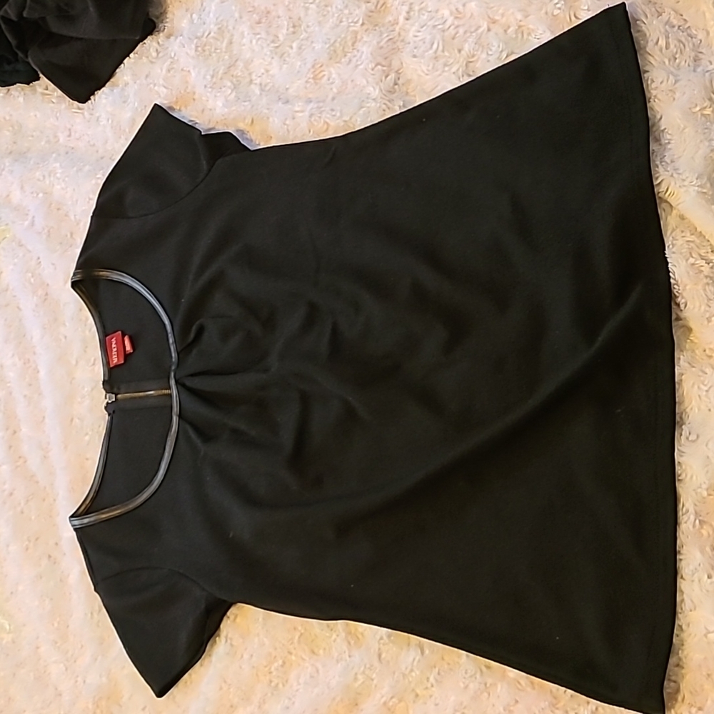 Merona tshirt with pleather accents